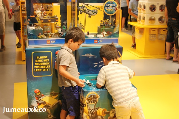 animations lego store