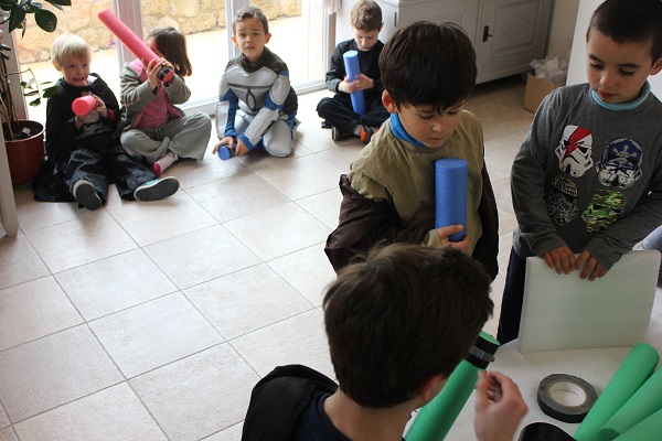 confection sabres lumineux DIY